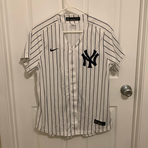 Nike Tops - New York Yankees jersey Nike women size Large. New without tags. White stripe